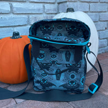 Load image into Gallery viewer, Scaredy Cat Crossbody Bag